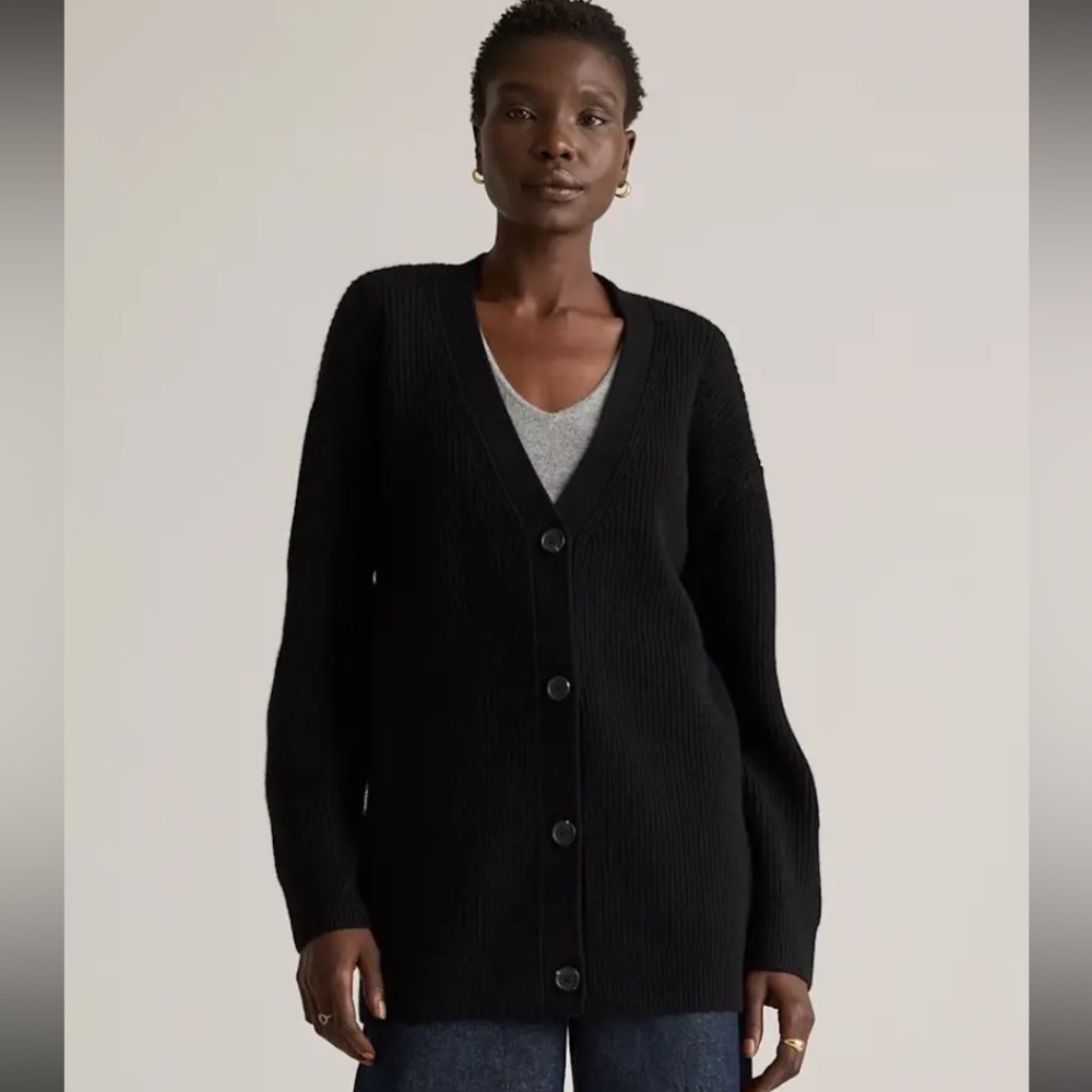 NWT Quince Mongolian Cashmere Oversized Boyfriend Cardigan Sweater Black Medium